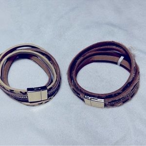 🤎BRAND NEW🤎 Chic Wrap Around
Animal Print, Leather and Diamond Bracelets (2)
